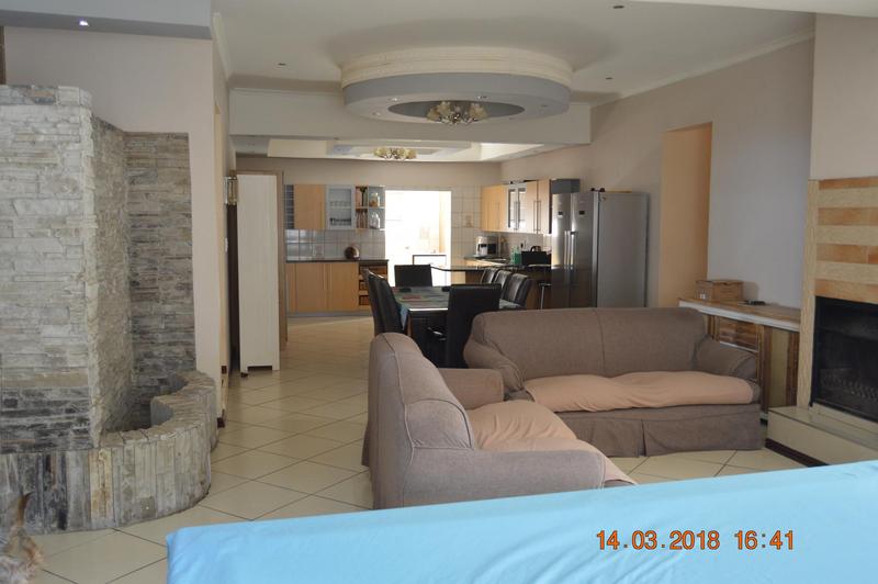 To Let 6 Bedroom Property for Rent in Kleinbron Estate Western Cape